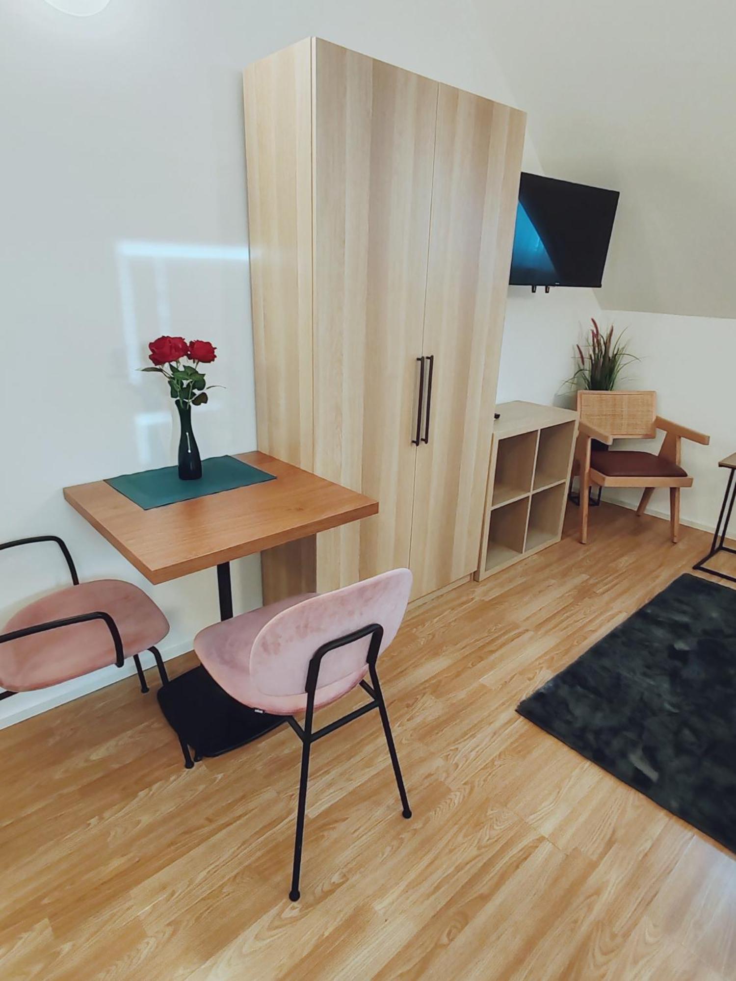 Lucky Center Ljubljana Leilighet Eksteriør bilde